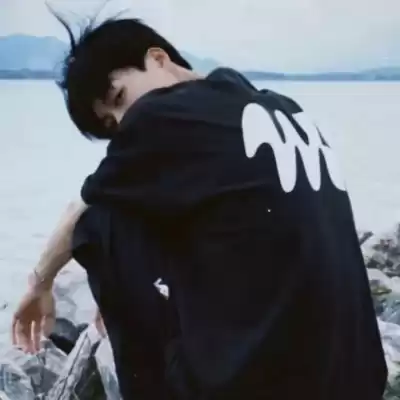 沈忆山